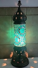 Lanterna de mesa feita à mão cilindro marroquino mosaico verde azul 21" boho comprar usado Lanterna de mesa feita à mão cilindro marroquino mosaico verde azul 21" boho comprar usado  Enviando para Brazil