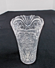 Vaso decorativo de plástico transparente que parece vidro cortado 7" de altura x 4" de diâmetro comprar usado Vaso decorativo de plástico transparente que parece vidro cortado 7" de altura x 4" de diâmetro comprar usado  Enviando para Brazil