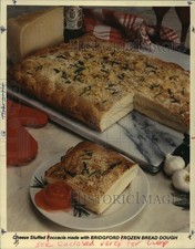 1996 Press Photo Estes focaccia recheados feitos com massa de pão congelado Bridgford, usado comprar usado  Enviando para Brazil