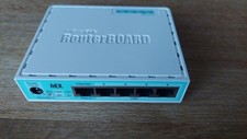 MikroTik hEX RB750Gr3 Router Gigabit Ethernet USB microSD CPU 880MHz RAM 256MB comprar usado  Enviando para Brazil