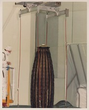 Galileo KSC Acasalamento para Estágio Superior Inercial 1989 - Foto Original da NASA comprar usado  Enviando para Brazil