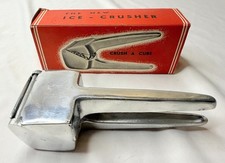 Triturador de gelo portátil vintage CB CRUSH A CUBE nº 162 feito na Itália n caixa original comprar usado  Enviando para Brazil