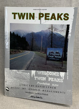 Twin Peaks Piano, Vocal, Guitar Songbook (1990) David Lynch & Angelo Badalamenti comprar usado  Enviando para Brazil