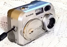 Fotocamera digitale fujifilm usato  Quartu Sant Elena