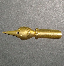 Plume pinocchio 326 d'occasion  Sèvres