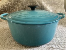 LE CREUSET® ASSINATURA FERRO FUNDIDO ESMALTADO REDONDO FORNO HOLANDÊS-51/2QT #26 “CARIBE” comprar usado  Enviando para Brazil