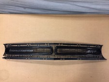 14-19 Dodge Challenger Rt SRT-8 Gloss Preto Oem Grill Com Emblema comprar usado  Enviando para Brazil