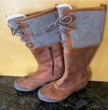 Ugg belcloud chestnut for sale Ugg belcloud chestnut for sale  Chadds Ford