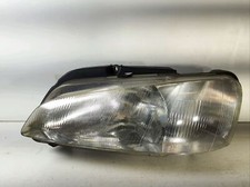 Phare peugeot 106 d'occasion  Saint-Gildas-des-Bois