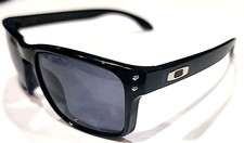 Óculos de sol Oakley Holbrook preto cinza quadrado EUA comprar usado  Enviando para Brazil