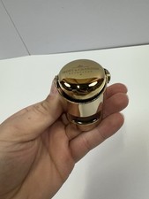 Rolha de garrafa de champanhe MOET & CHANDON tom dourado comprar usado  Enviando para Brazil