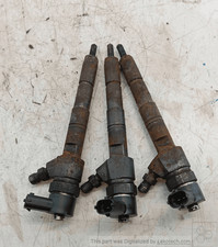 0445110299 iniettore diesel usato  Italia