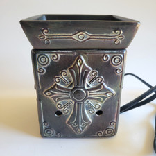 Usado, Aquecedor de cera Scentsy CELTIC Cross tamanho completo. DSW-CHAR. Excelente estado usado. Inclui lâmpada aposentada comprar usado  Enviando para Brazil