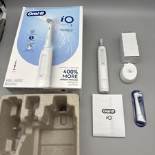 Escova de dentes elétrica recarregável Oral-B iO Series 3 - Branca, usado comprar usado Escova de dentes elétrica recarregável Oral-B iO Series 3 - Branca, usado comprar usado  Enviando para Brazil