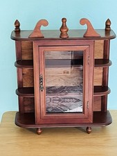 Armário pequeno de madeira Curio 17x14"" comprar usado Armário pequeno de madeira Curio 17x14"" comprar usado  Enviando para Brazil