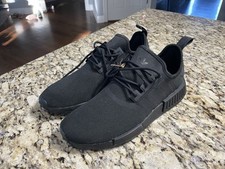 Adidas nmd triple d'occasion  Expédié en Belgium