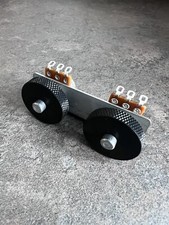 Unidade de controle de ritmo Fender Jaguar - Potes e suporte para rodas de polegar. comprar usado  Enviando para Brazil