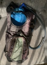 Mochila de hidratação CamelBak Rogue reservatório de água verde preta pacote de caminhada comprar usado  Enviando para Brazil
