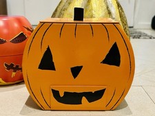 Lovely biscuits storage for sale Lovely biscuits storage for sale  RICHMOND