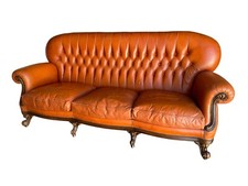 Elegante divano chesterfield usato  Manduria