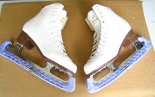 figure 10 women skates s for sale  Bridgeport