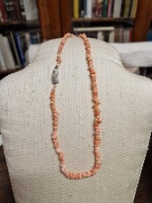 Collana corallo rosa usato  Bologna