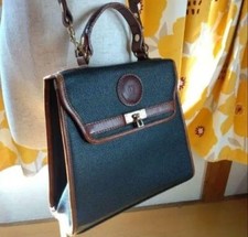 Bolsa de ombro Carolina Herrera preta do Japão comprar usado  Enviando para Brazil