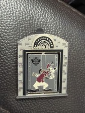Broche giratório Torre do Terror -Pateta parques da Disney comprar usado  Enviando para Brazil