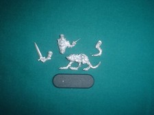 Dragon ogre figure usato  Manziana