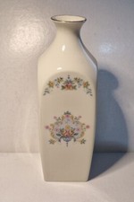 Royal doulton vase for sale  ROCHFORD