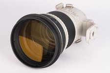 Używany obiektyw Canon EF 300 mm f 2,8 L IS II z walizką i oryg. filtrem CPL  na sprzedaż  PL