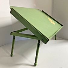 Bandeja de madeira vintage 1950 café da manhã cama colo cavalete pernas dobráveis verde floral comprar usado Bandeja de madeira vintage 1950 café da manhã cama colo cavalete pernas dobráveis verde floral comprar usado  Enviando para Brazil