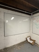 2 chairs desks for sale 2 chairs desks for sale Linden