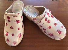 N82. size white for sale  MARKET RASEN
