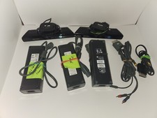 Lote de acessórios Xbox 360 - 2 sensores Kinect, 3 adaptadores de energia, 2 cabos AV comprar usado  Enviando para Brazil