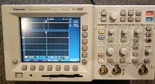 Osciloscópio Digital Tektronix TDS 3012B 100MHz 1.25GS/s - TDS3012B Usado comprar usado  Enviando para Brazil