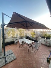 Ombrellone per terrazzo usato  Roma