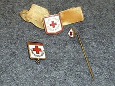 Badge x3. red for sale  SLEAFORD
