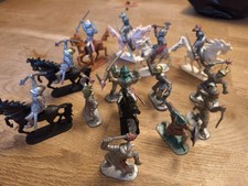 Spielfiguren ritter made gebraucht kaufen Spielfiguren ritter made gebraucht kaufen  Solingen