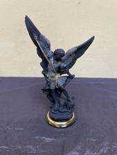 Statua san michele usato  Forli