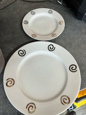 Sabichi crockery set for sale  SLOUGH