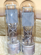 Usado, 2 Telefunken RS237 Tube CLOSE MATCH Military Wehrmacht Black Plates Tested NOS comprar usado  Enviando para Brazil