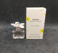 Miniature parfum daisy d'occasion  Artigues-près-Bordeaux