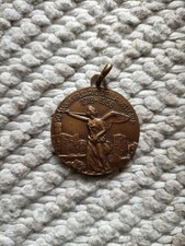 Medaglia vittoria 1918 usato  Trieste