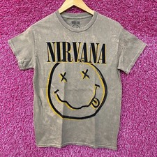 Usado, Camiseta banda grunge Nirvana Nevermind Tour arte olho morto sorridente P comprar usado Usado, Camiseta banda grunge Nirvana Nevermind Tour arte olho morto sorridente P comprar usado  Enviando para Brazil