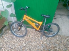Child bike 8 for sale  MAIDENHEAD