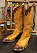 Dan post women for sale  Cody