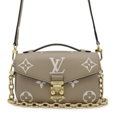 Louis vuitton pochette d'occasion  Expédié en Belgium