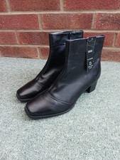Boots 5.5 wider for sale  EASTLEIGH