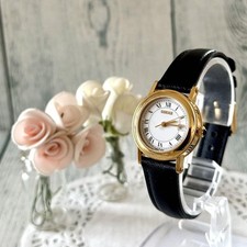 Montre femme gucci d'occasion  Expédié en France